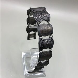Vintage 900 silver tribal mask figures ley coin linked bracelet Americas UNISEX.